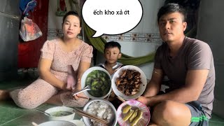 Ếch kho xã ớt. Mời cả nhà cùng ăn chung với vợ chồng con.#thachmy94#14#