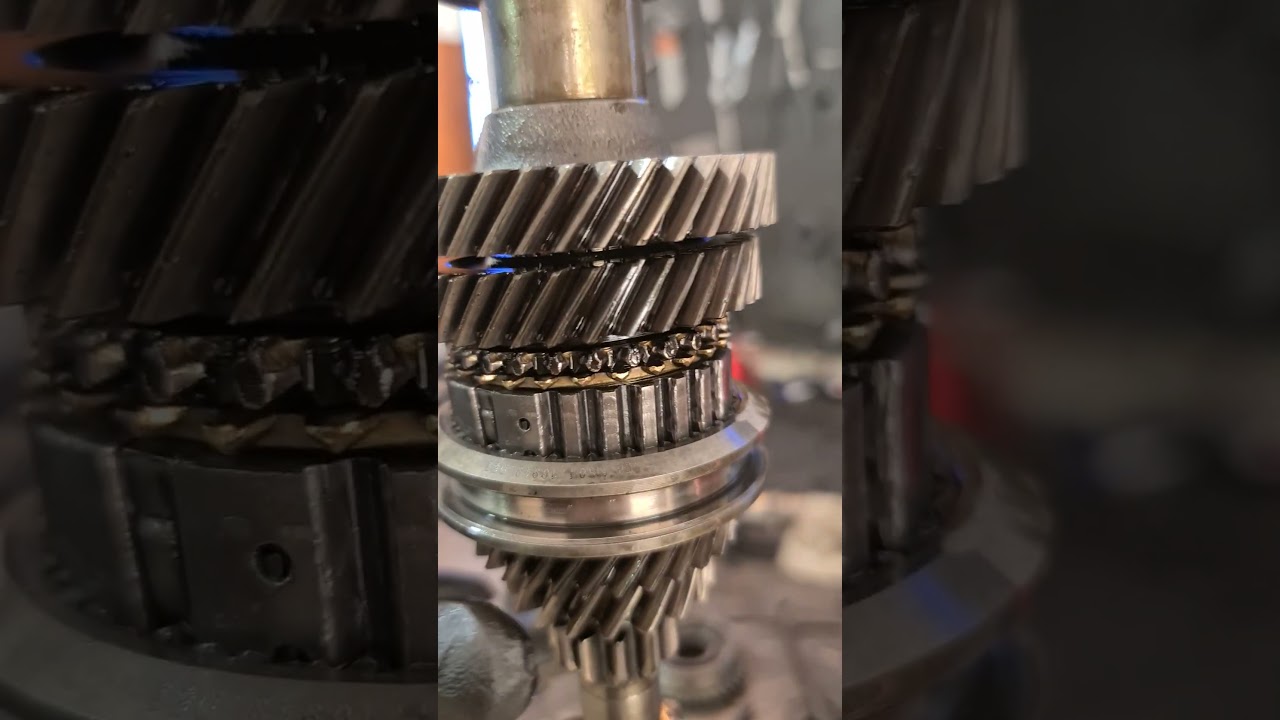 gearbox shaft gear is damage 