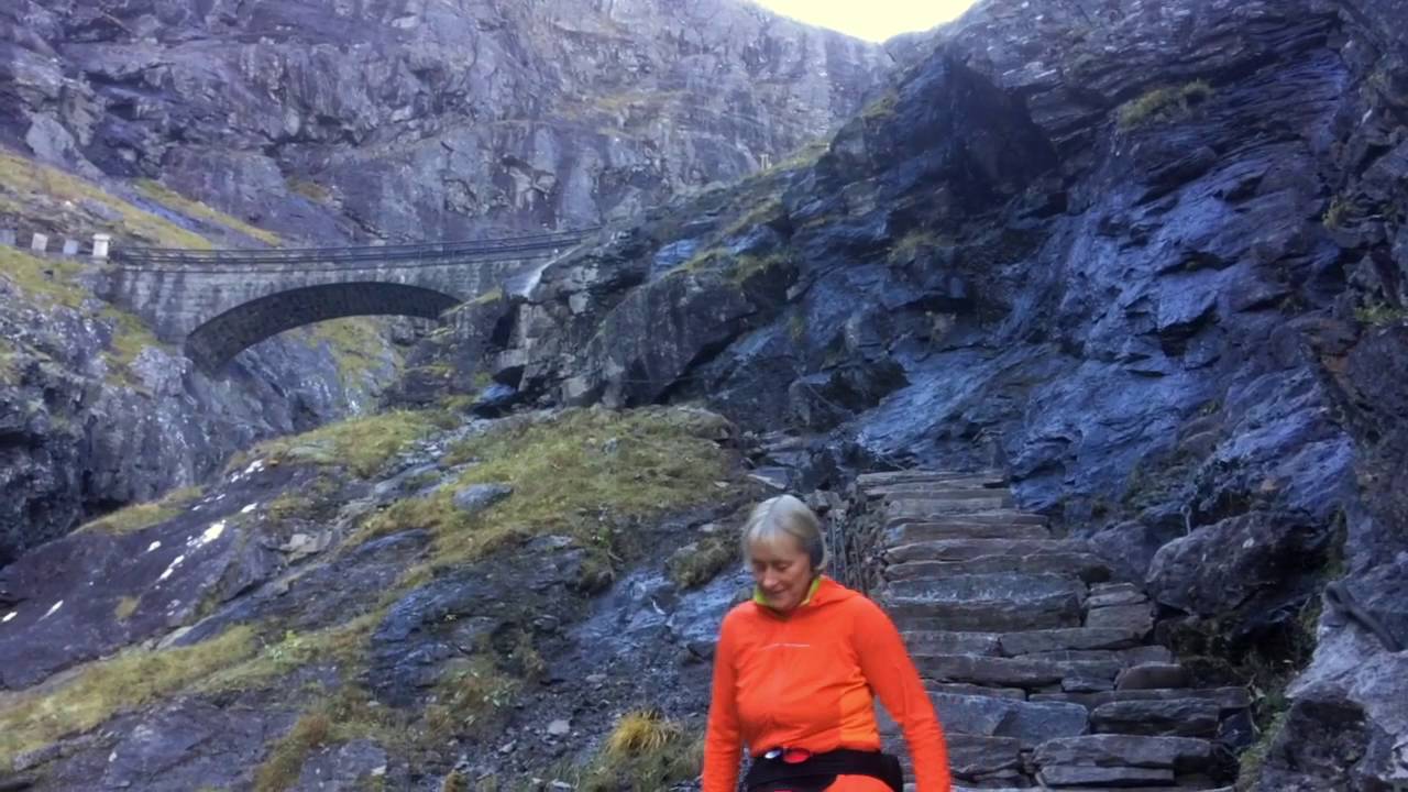 Opp Trollstigen langs den gamle Kløvstien