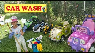 Eli̇f Araba Yikama Dükkani Açti. Müşteri̇ler Sira Oldu