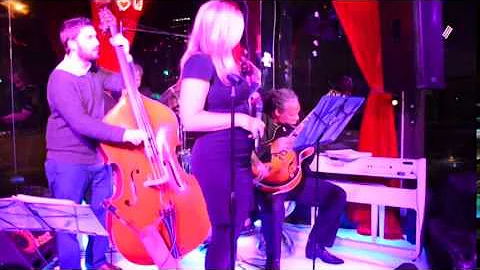 Jennifer Wrobleski Live @ Toshi's Living Room