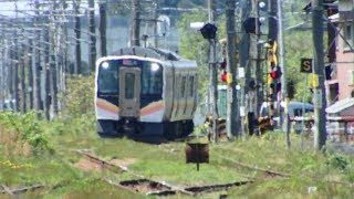 列車番号929M　普通列車(E129系）羽越本線（新発田駅）＞60P「新発田駅に到着」