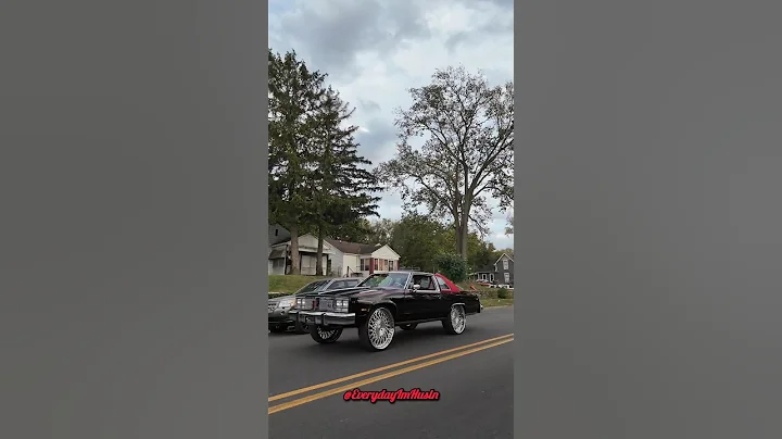 Oldsmobile Ninety-Eight on 28" Forgiato Tessuto's @ Stunt Sundays (SUBSCRIBE to the channel!)