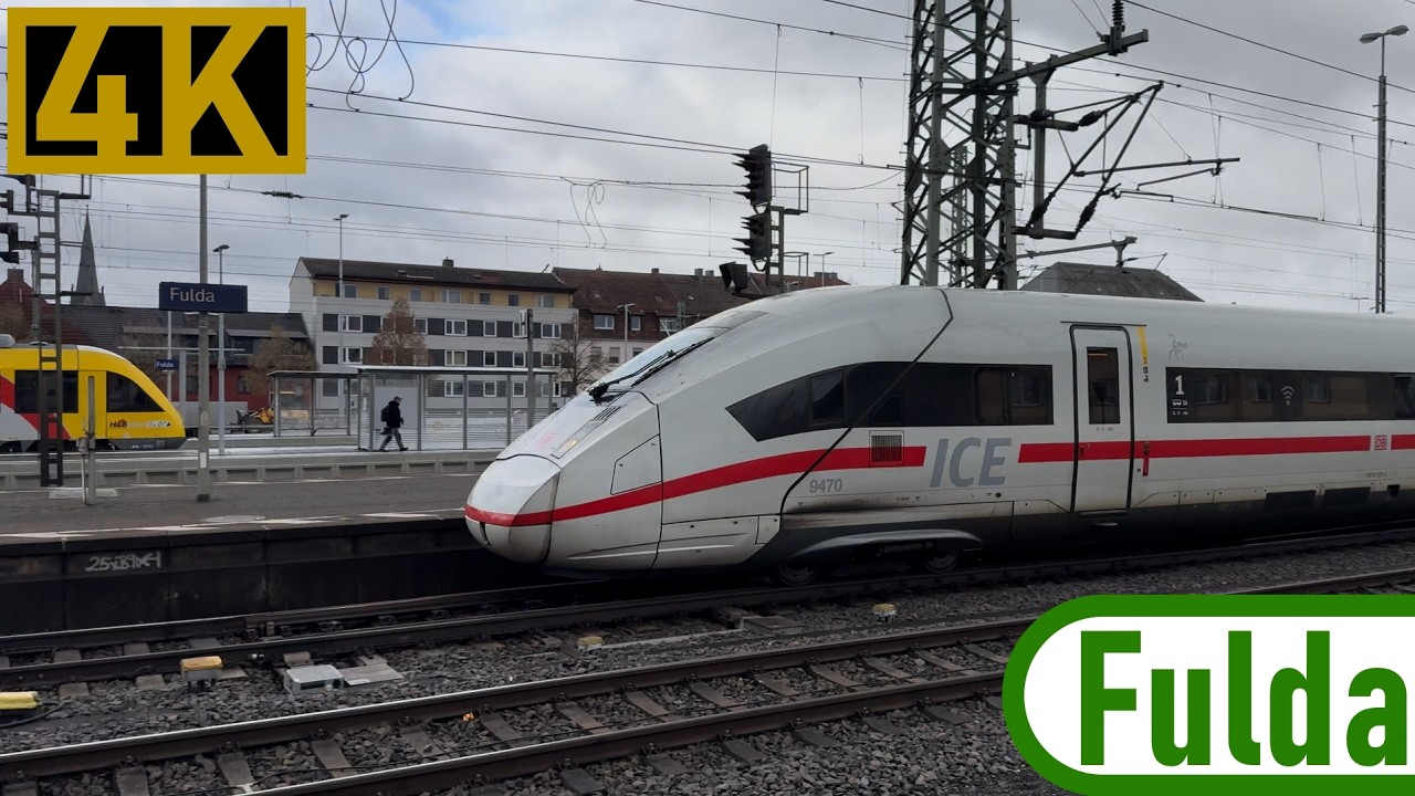 Viel Verkehr im Bahnhof Fulda (u.a. mit Gen 3 Dostos, Cantus, ICEs, etc...)