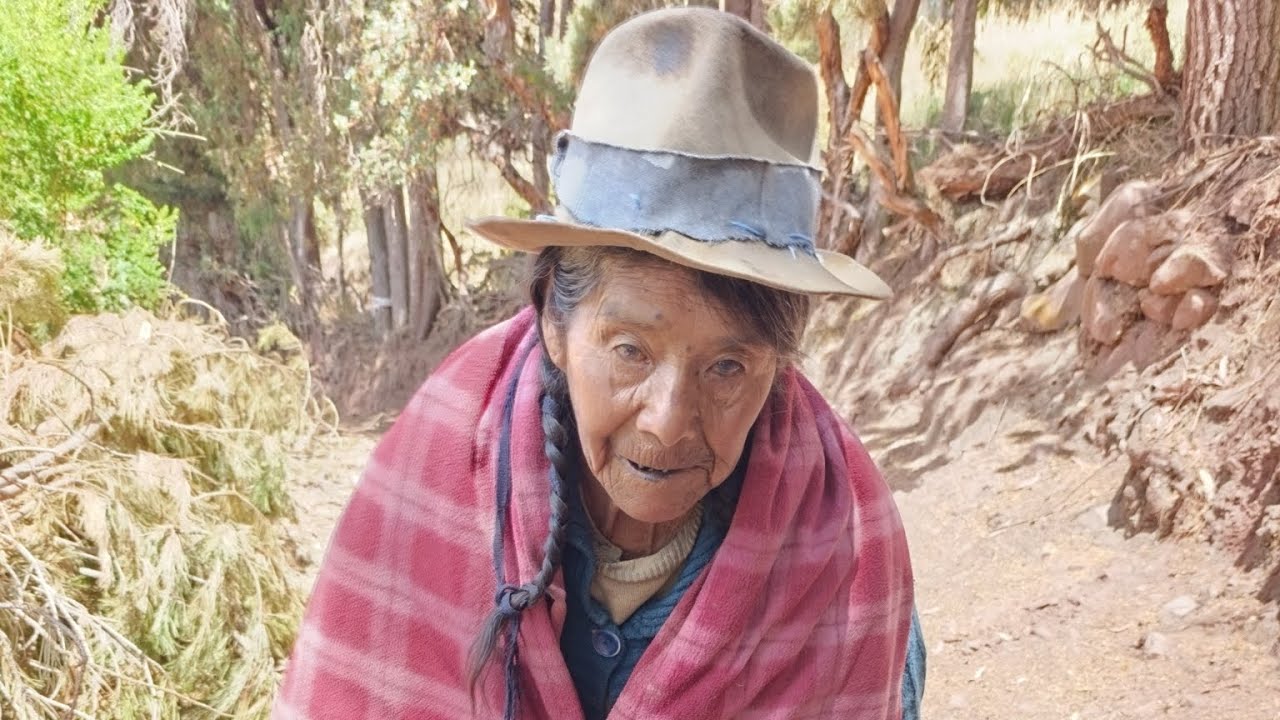 ENCONTRAMOS A La mamita SOLA, SIN HIJOS, NI VECINOS EN un pueblo FANTASMA 🥲