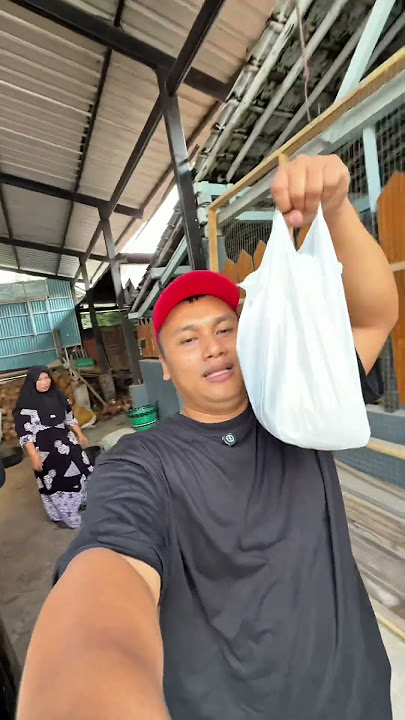 It's rare to find someone selling blondo