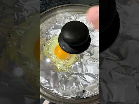 【蓋を閉める】朝食の目玉焼きを作る#shorts