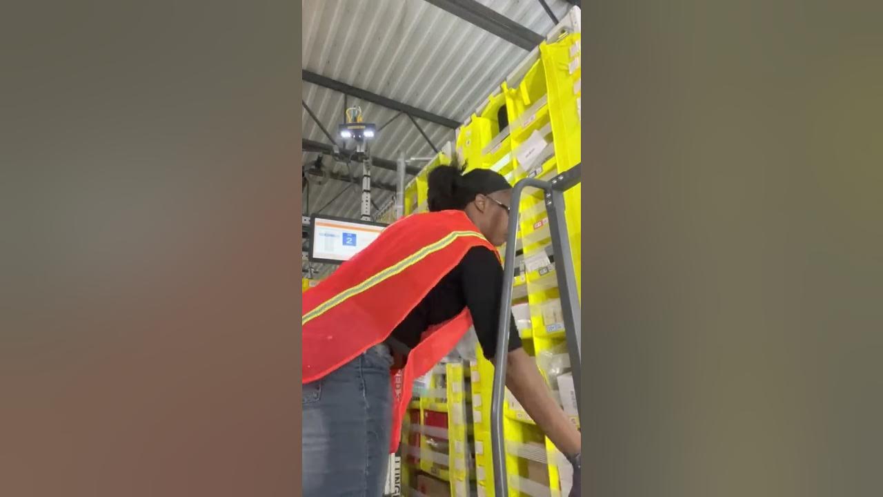 A day at Amazon. Picker🥱 YouTube