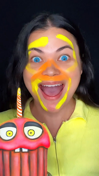 Toy Chica is ready to play 🐥 #FiveNightsatFreddys2 Makeup! #toychica #fnaf2 #illusionmakeup #makeup