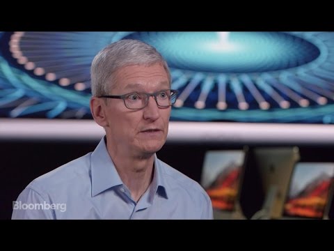 Trump Calls Apple CEO Tim Cook 'Tim Apple' to His Face