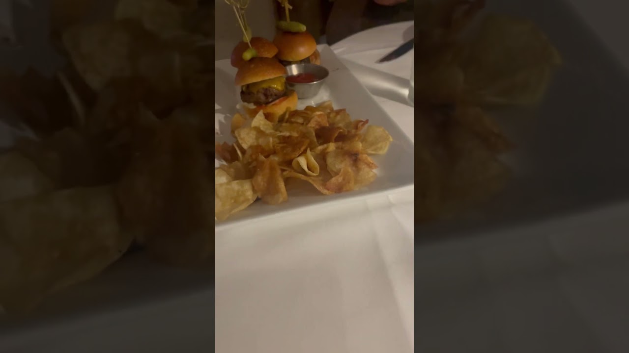 My daughters 22nd birthday dinner 🍽️🎂💖 