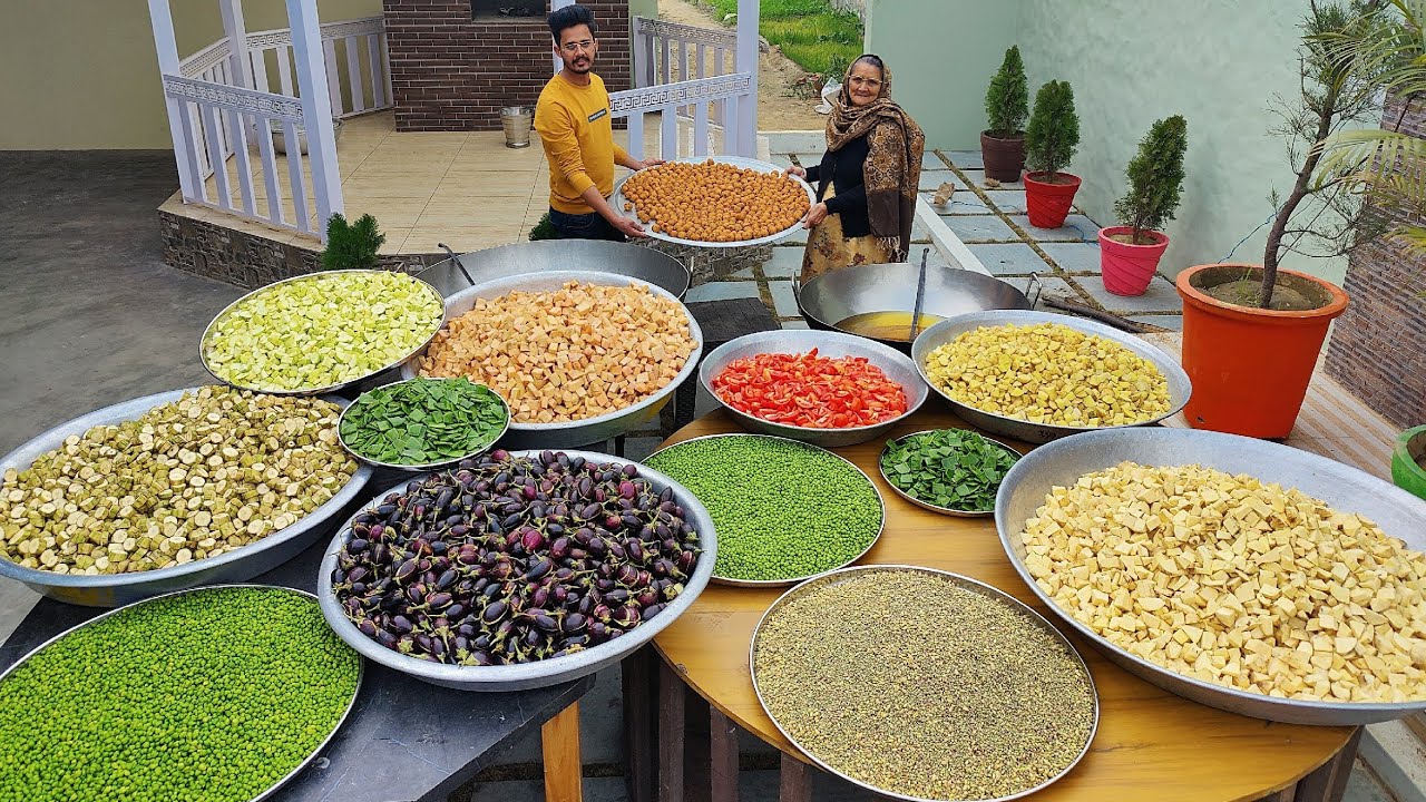 1000KG UNDHIYU RECIPE | Gujrati Undhiyu recipe | Veg Village food | Veg Recipes