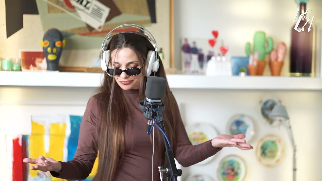 La Pucci - Óleo de Mujer en Chándal