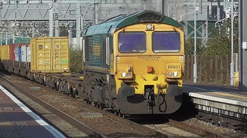 Freightliner Class 66 passing Didcot Parkway - 25/10/2022