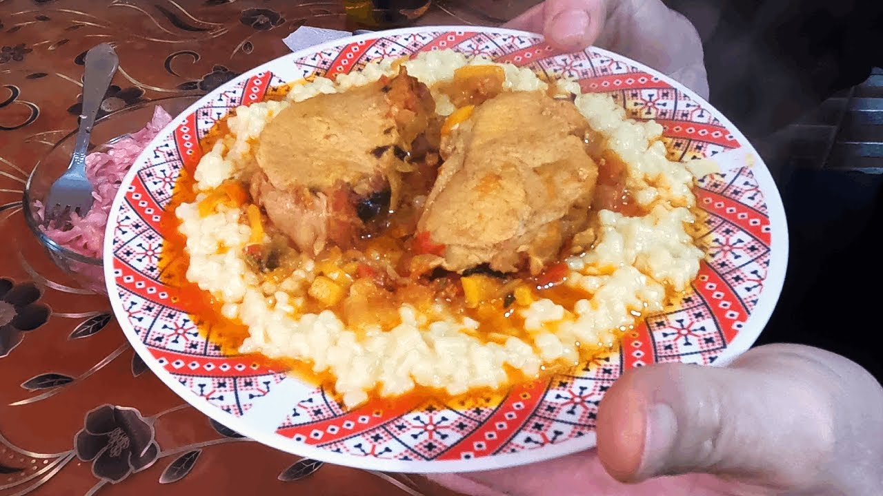 Tocanita din cotlet de porc cu cuscus