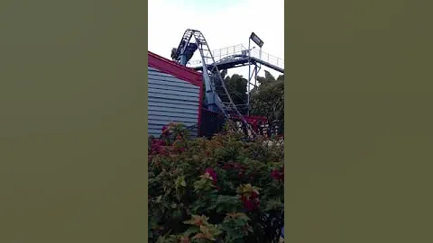 Kueneke girls ride Technic