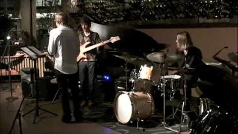 David James and Friends Playing Milestones at Dizz...