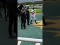 |D・レーン騎手(ダノンテムズ)、阪神競馬3R 3歳未勝利 勝利後の記念撮影　20260418