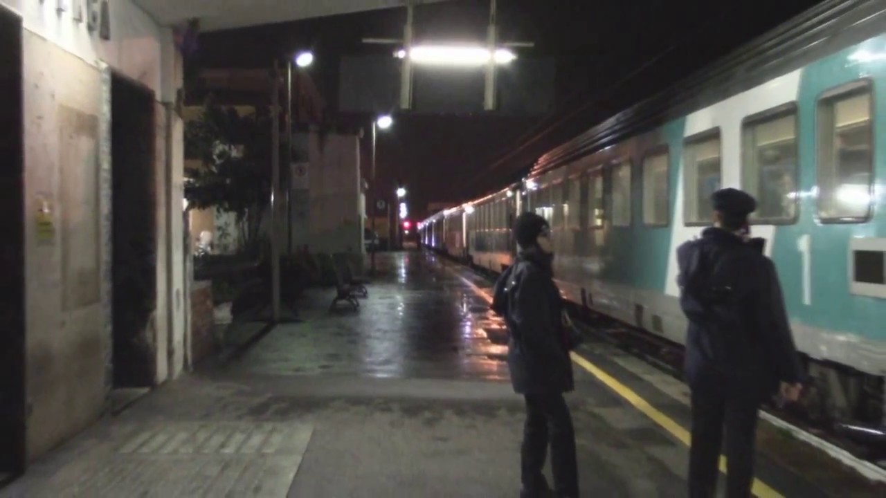 ALBENGA STAZIONE DI TESTA EuroCity InterCity