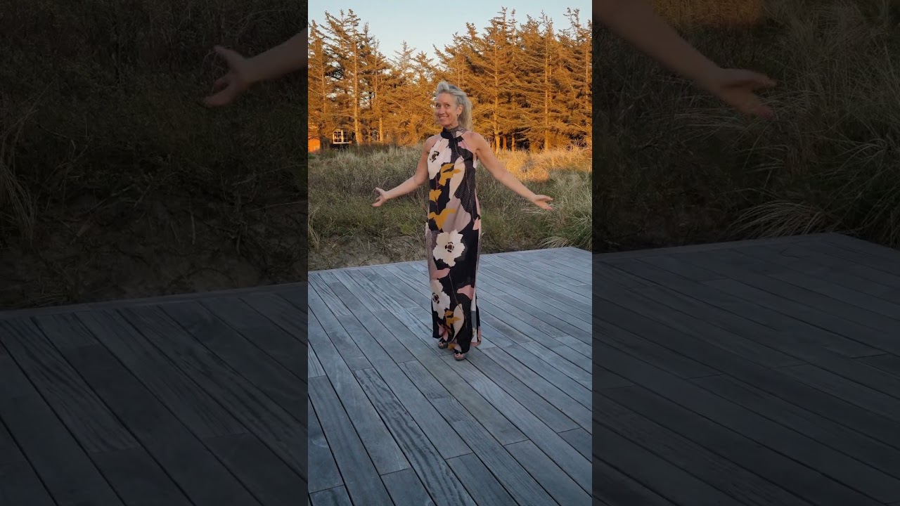 Smuk storblomstret galla kjole