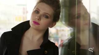 Behind The Scenes With Abigail Breslin