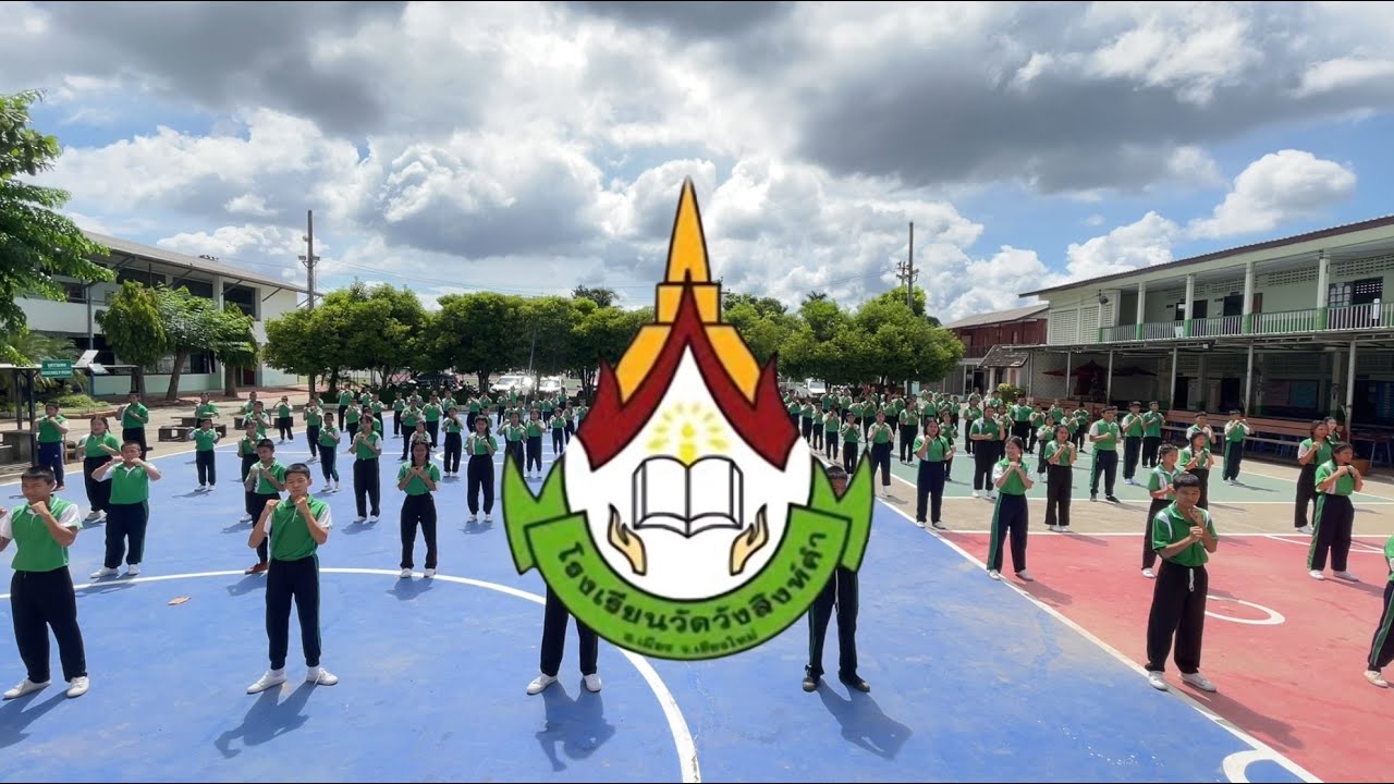 การออกกำลังกายหน้าเสาธงด้วยคีตะมวยไทย โรงเรียนวัดวังสิงห์คำ จ.เชียงใหม่