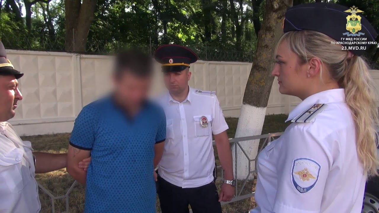 Полицейские Новороссийска задержали подозреваемого в кражах мвд структура