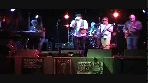 Kenny Aronhalt and "NewMusic",cover of "Don't you ...