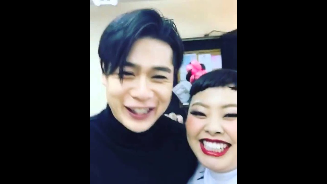 インスタライブとは何? Weblio辞書
