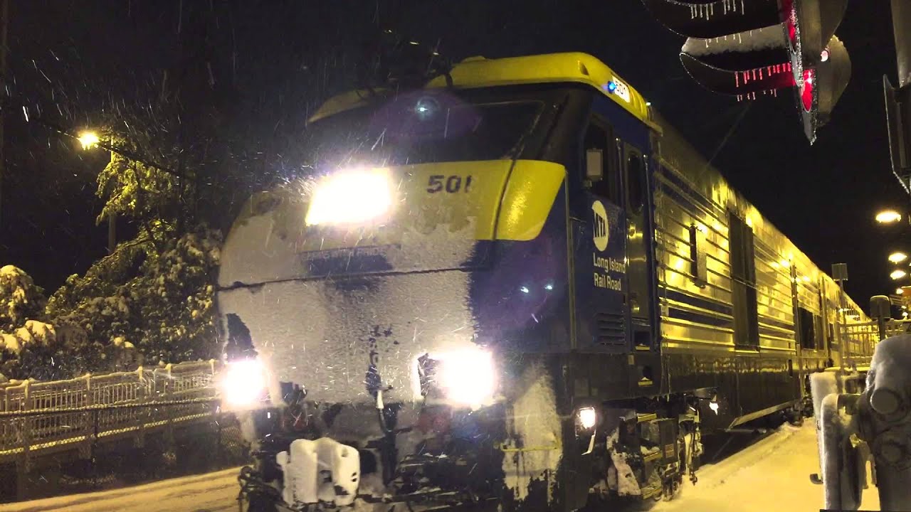 lirr-trains-668-and-659-meet-at-stony-brook-after-winter-weather