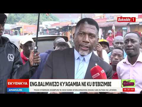 Ekyenkya Bannakibuga bakaabye enkuba yakatandika okutonnya amazzi ganjaalira mu mmaali yabwe