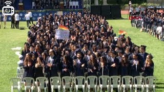 Boğaziçi Üniversitesi mezunları, törende konuşma yapan rektöre sırtını döndü, alkışla protesto etti