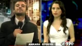 Canlı yayında Sigara içen muhabir