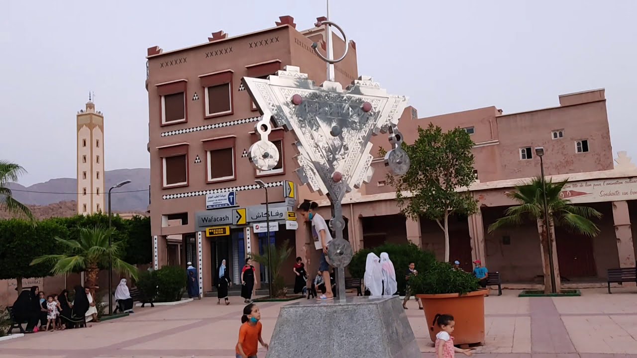 جولة رائعة في مدينة تافراوت جوهرة الأطلس الصغير تستحق المشاهدة.