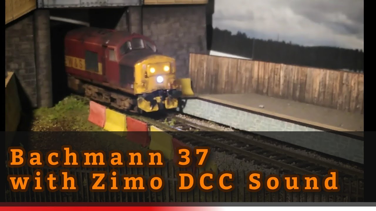 Industrial Shunting | Operating movements on a model railway | OO Gauge Bachmann class 37 | L class