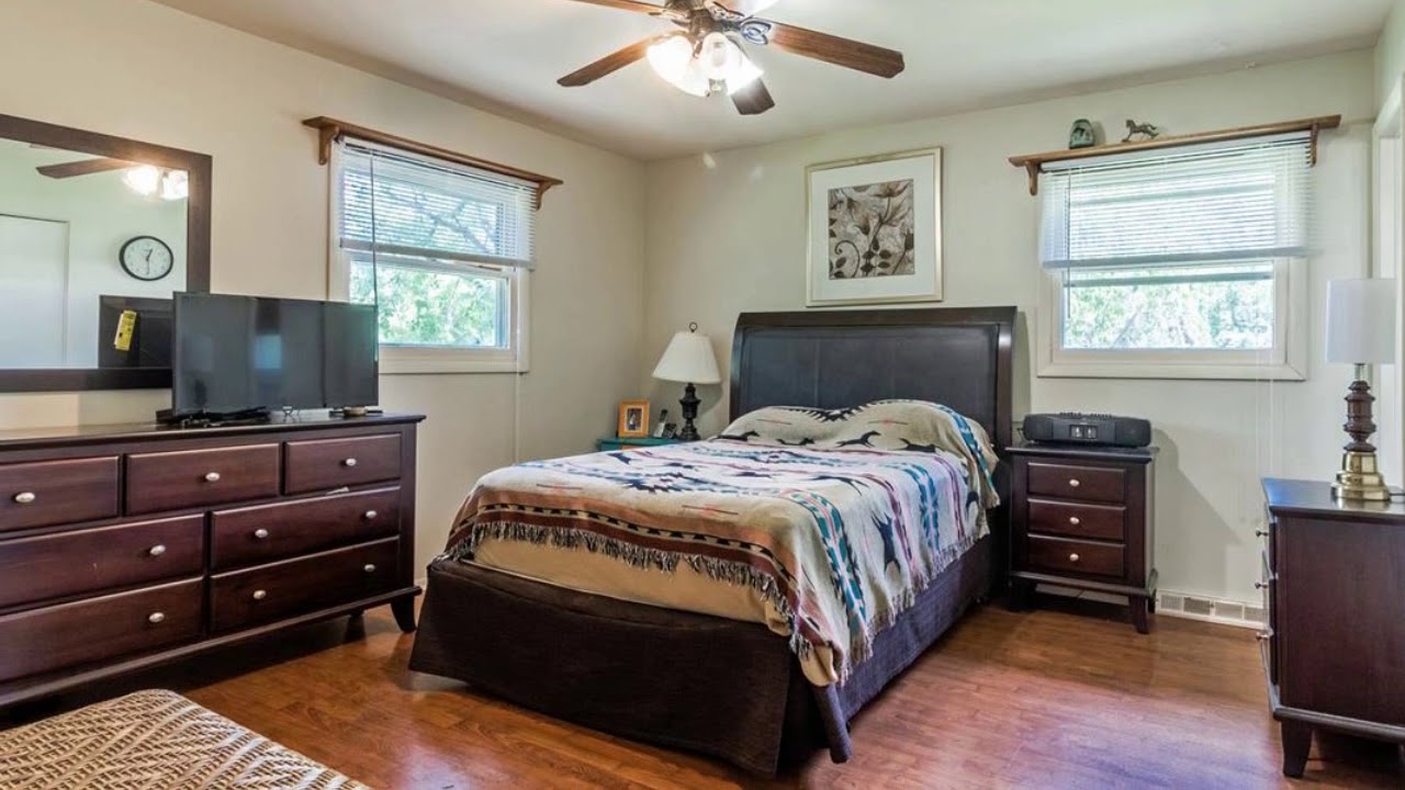 11588 W 11th Street , Zion IL 60099