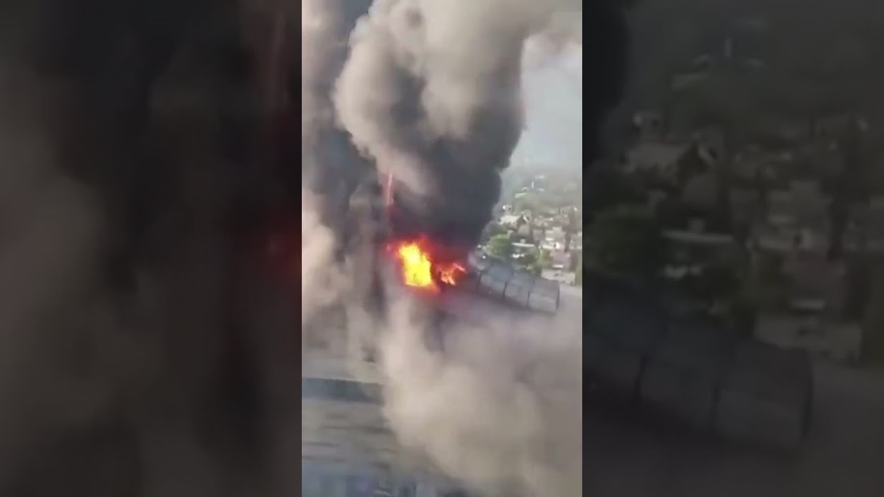 Fire at Centaurus Mall Islamabad // Latest News