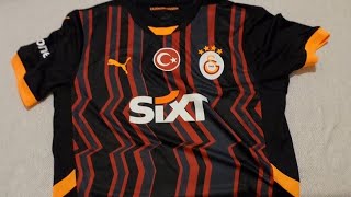Galatasaray Alternatif Forma Incelemesi