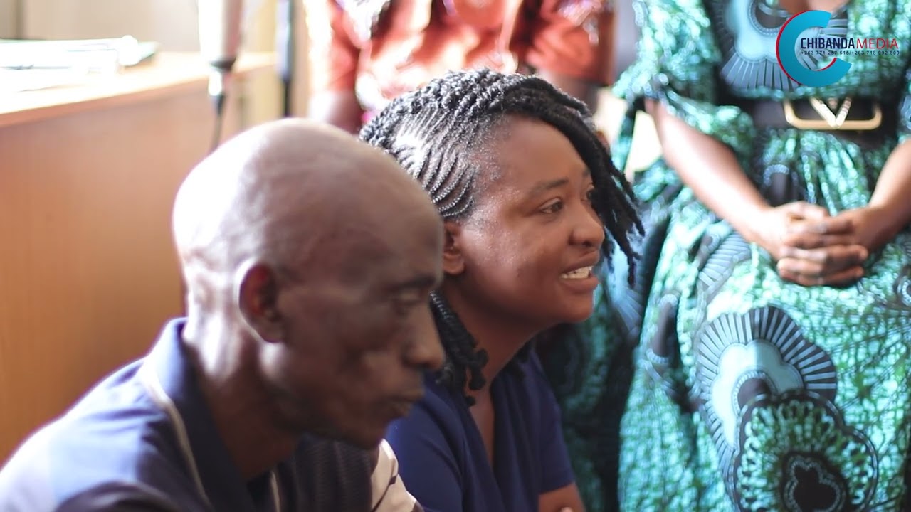 Mukadzi wemunhu ohura kuchikoro-Chief Ngezi's community justice center