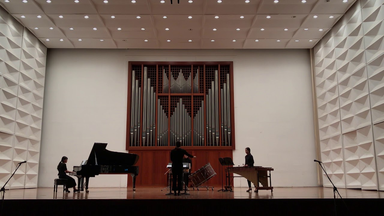 "Deformation"(2017) - für Perkussion(Große Trommel, 2 Bongos, 2 Becken), Marimba und Klavier