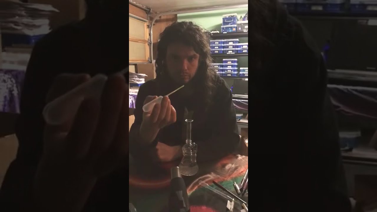 Dabbing Blue Lotus at the Essential Oil Wizardry Lab