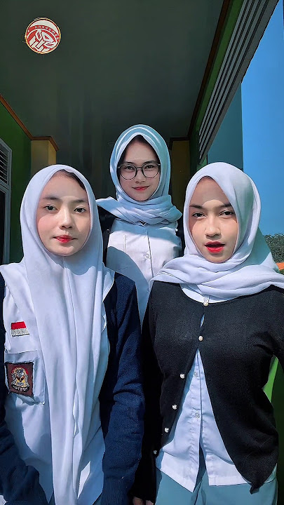 mantul mantul #shorts #hijab #joget #cantik #shortvideo