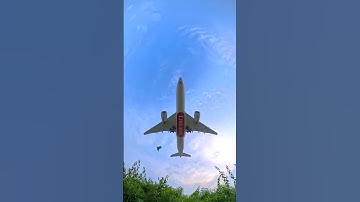 Airplane Spotting | Emirates | Insta360x5​