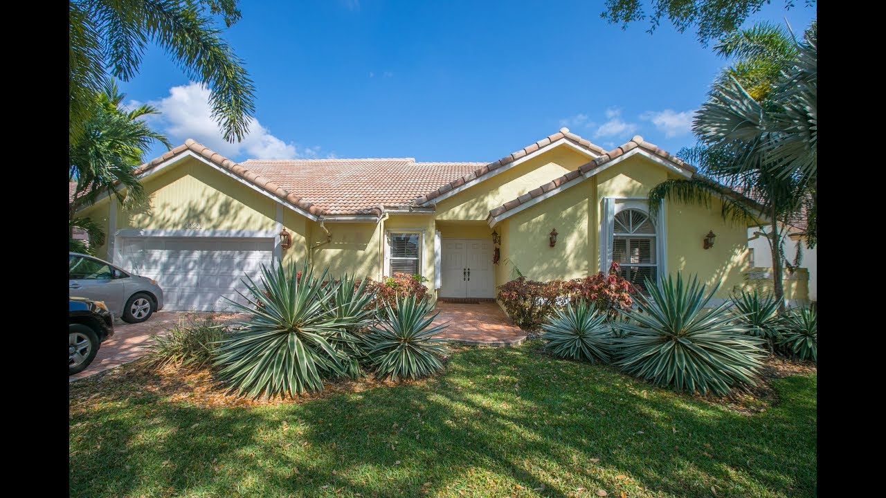 10501 Nw 18th Dr, Plantation, FL 33322