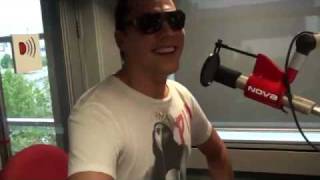 Tiesto Interview - Australia 2010 - He likes Pia Miller on his t-shirt
