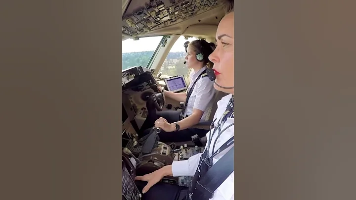 👩🏻‍✈️Super Smooth Touchdown in Seattle👌 - DayDayNews