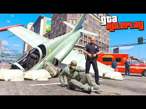 ОШИБКА ПИЛОТА! КРУШЕНИЕ ИСТРЕБИТЕЛЯ в ЦЕНТРЕ ГОРОДА! - GTA 5 RP Radmir (Моды ГТА 5)