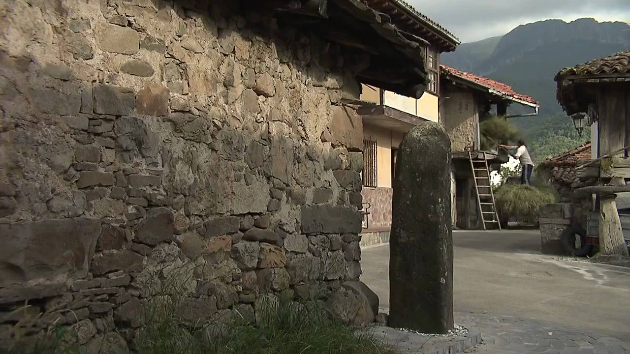 Huellas del Pasado en la Montaña Central de Asturias