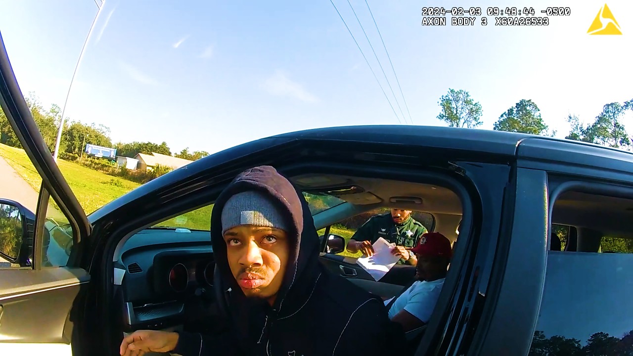 Federal Employee Caught Trafficking Drugs the Day He Gets Out of Jail