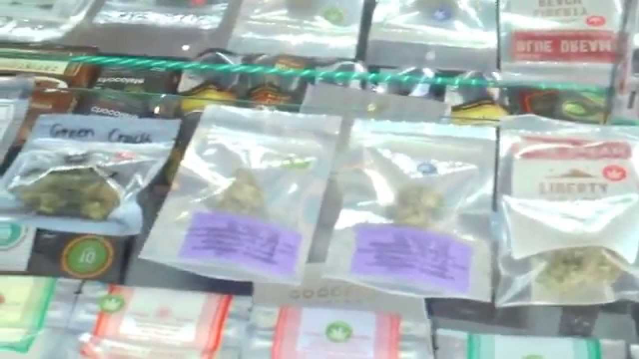 Chronic Carriages Cannabis Tour To Uncle Ike's Rec Shop Seattle